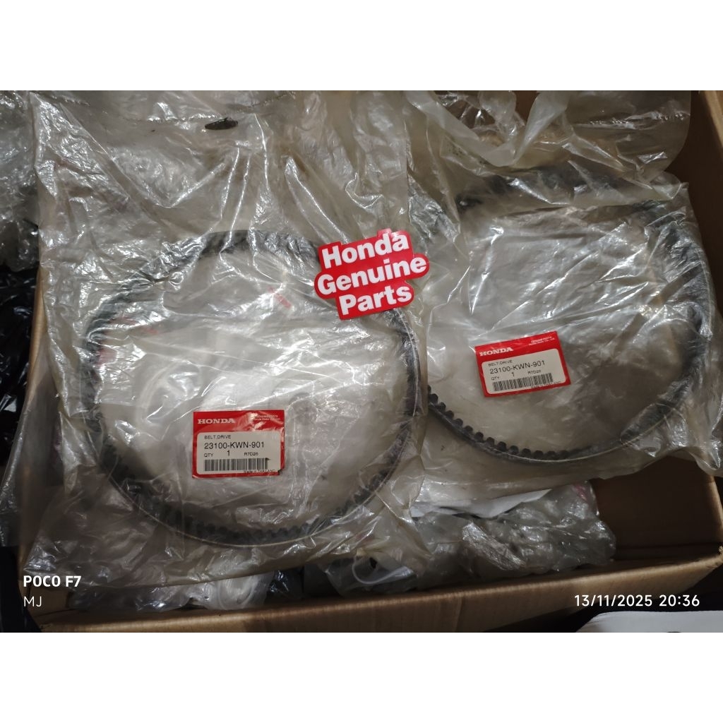 23100KWN901 / BELT DRIVE / V-BELT PCX 125 CBU