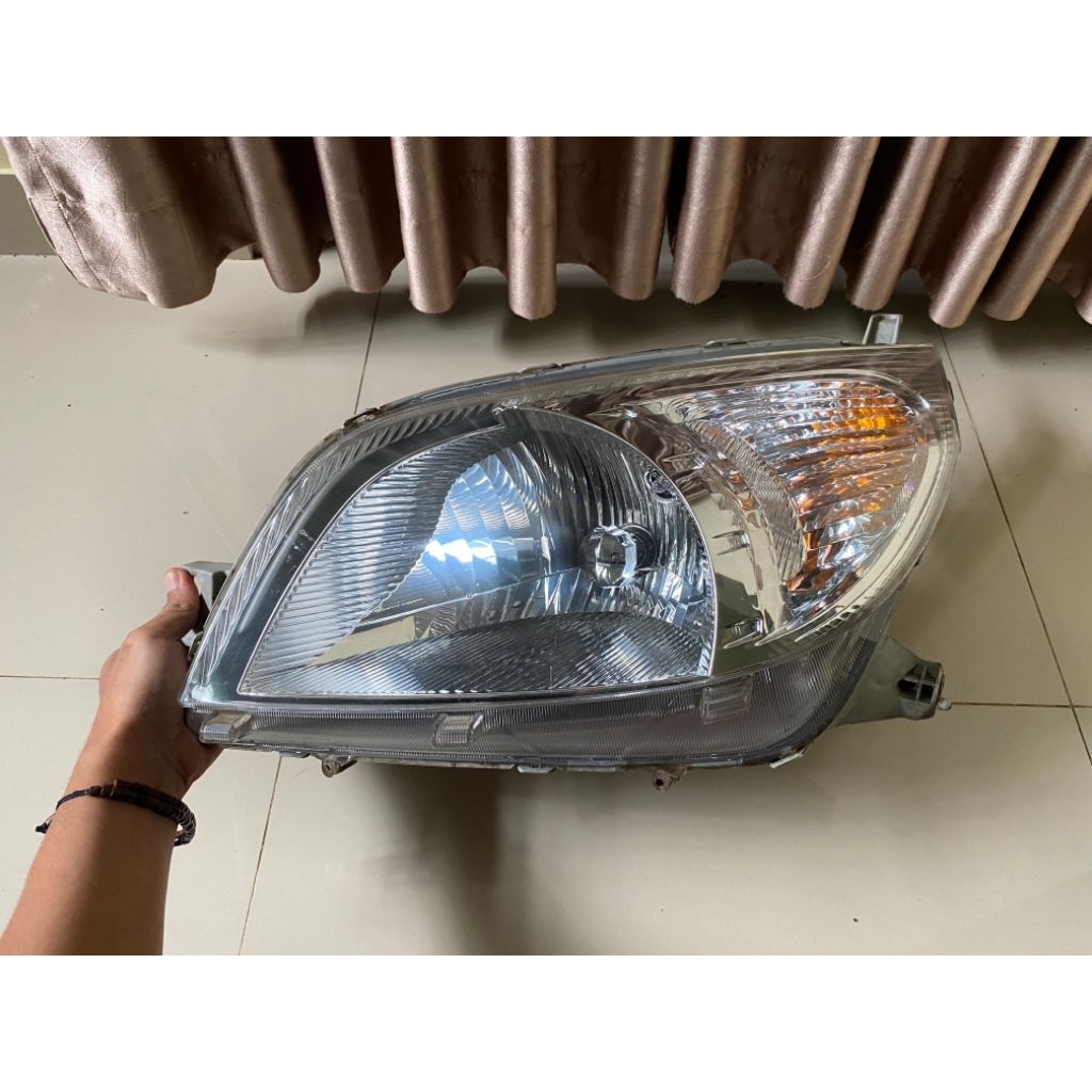 Headlamp reflektor mika lampu depan kiri rush terios type ts 2006 2008 original