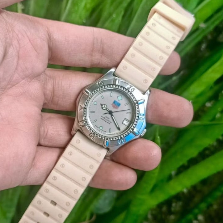Jam Tangan Tag Heuer Professional 2000 Quartz