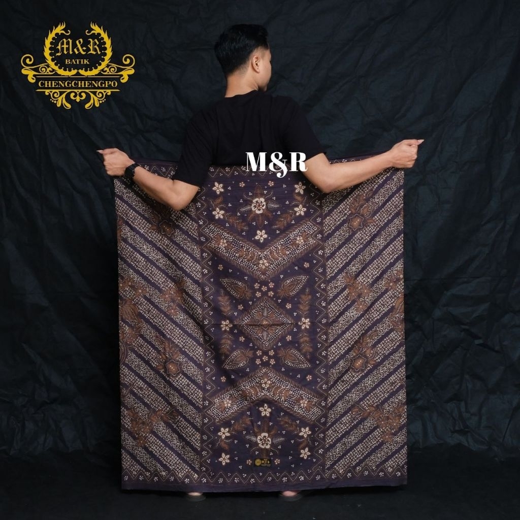 SARUNG BATIK EXSCLUSIV / SARUNG BATIK PRIA / MOTIF WIROSAT