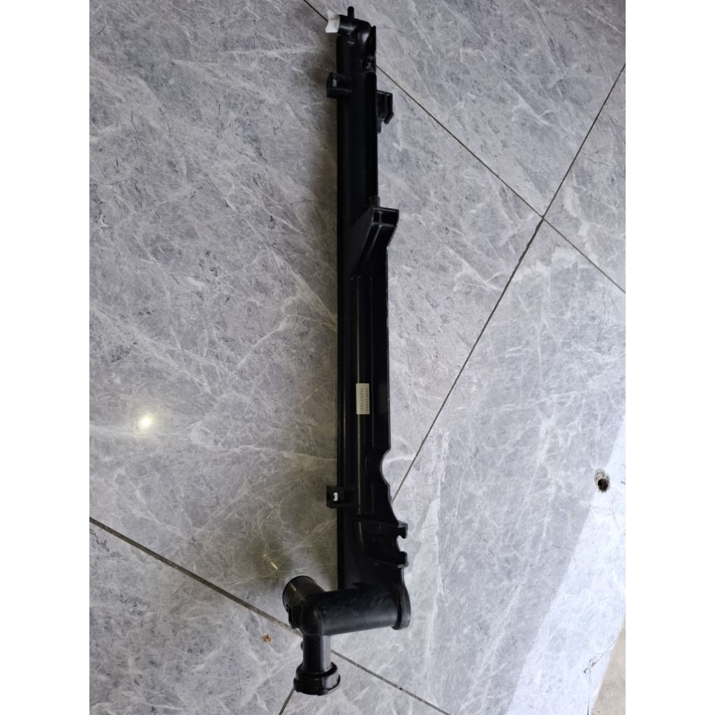 UPPER TANK PAJERO TIPIS/COVER RADIATOR ATAS PAJERO TIPIS