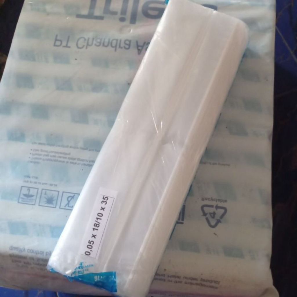PLASTIK BAGLOG JAMUR TIRAM Jenis pp ukuran 0,5x18x35
