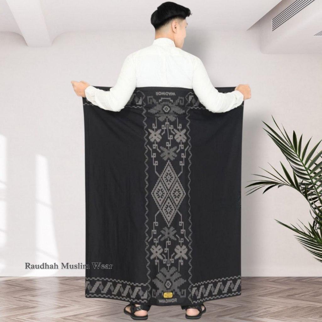 Sarung Wadimor Motif Bali 555 Original Hitam Warna | Sarung Pria Tenun Tradisional Batik Premium