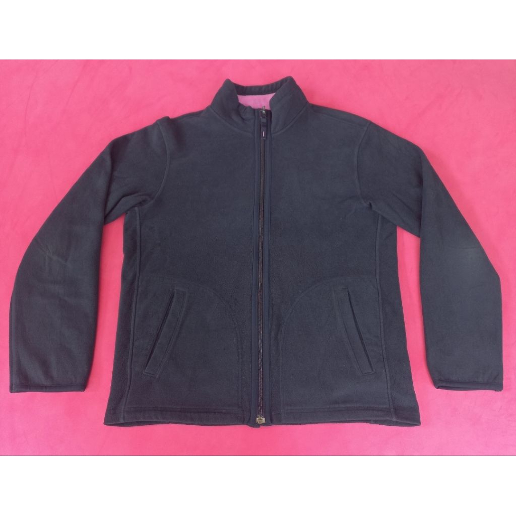 jaket hangat bolak balik Wanita. UNIQLO