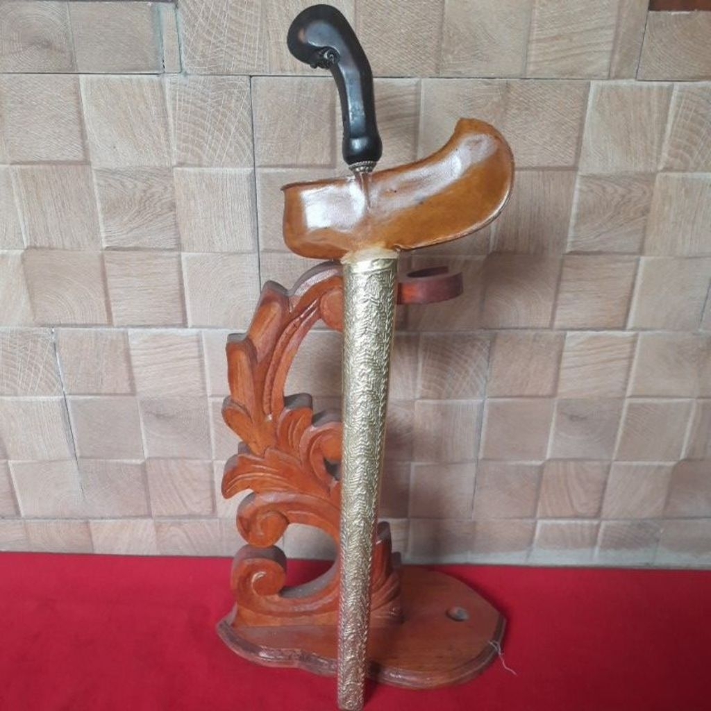 Keris Kyai Brojol Garapan Halus Pamor Udan Mas