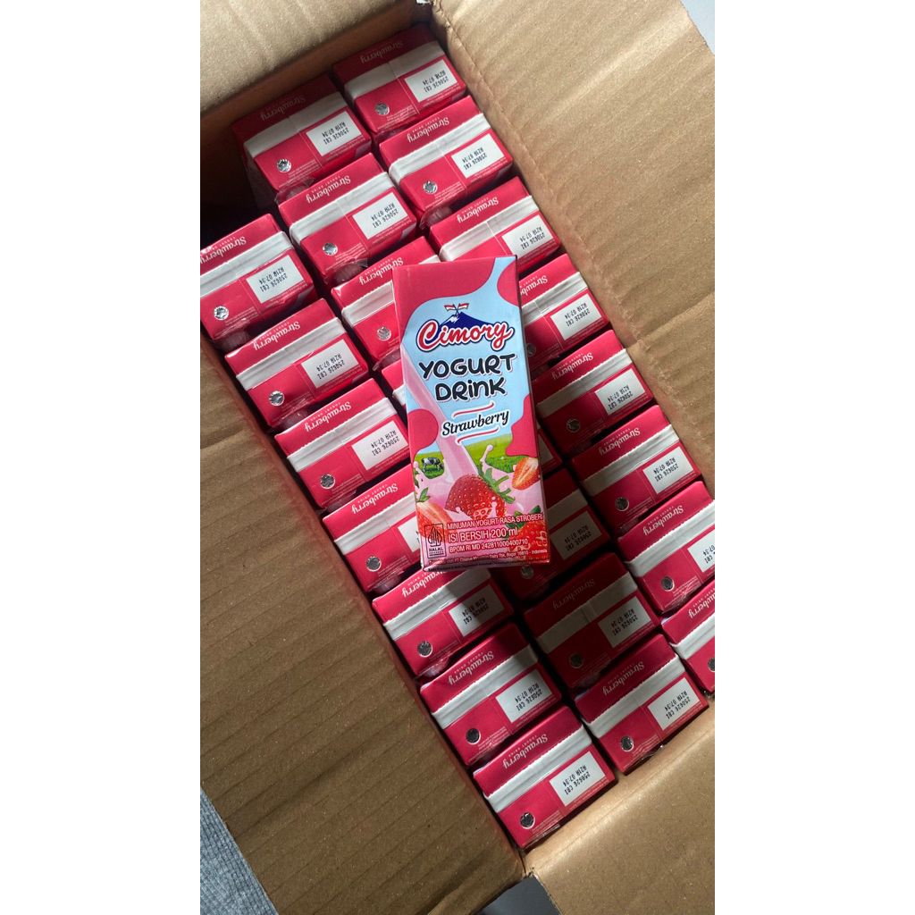 Cimory Yogurt Drink Starwberry 200ml- 1 dus (24pcs)