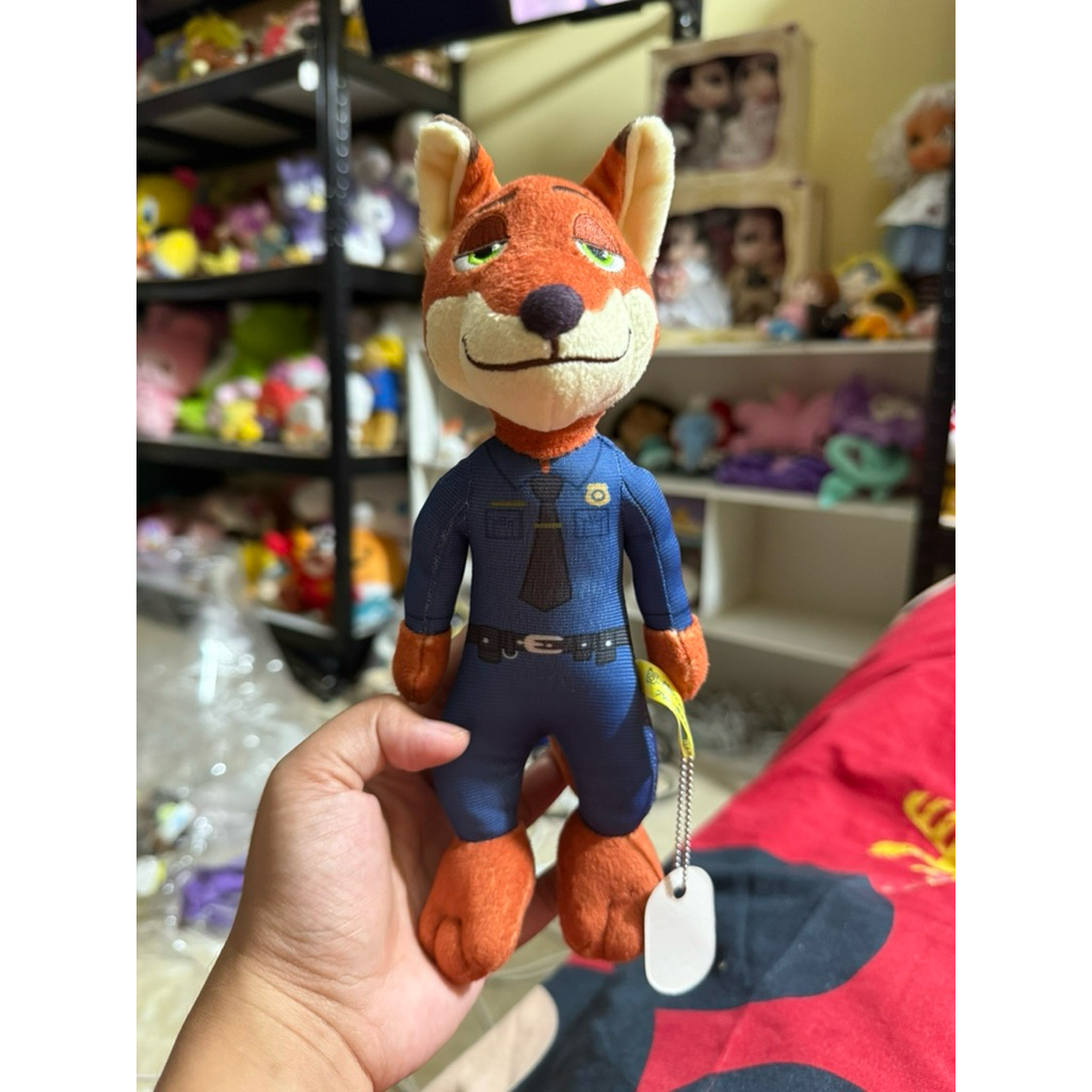 Boneka kecil zootopia