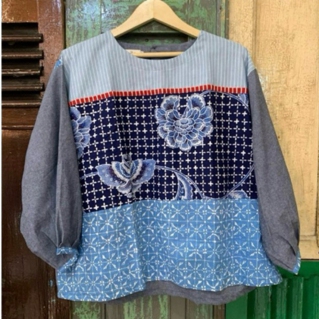 Batik Luwes Putera - Bluse Panjang Jumbo
