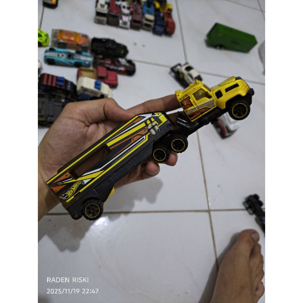 truck trailer hotwheels