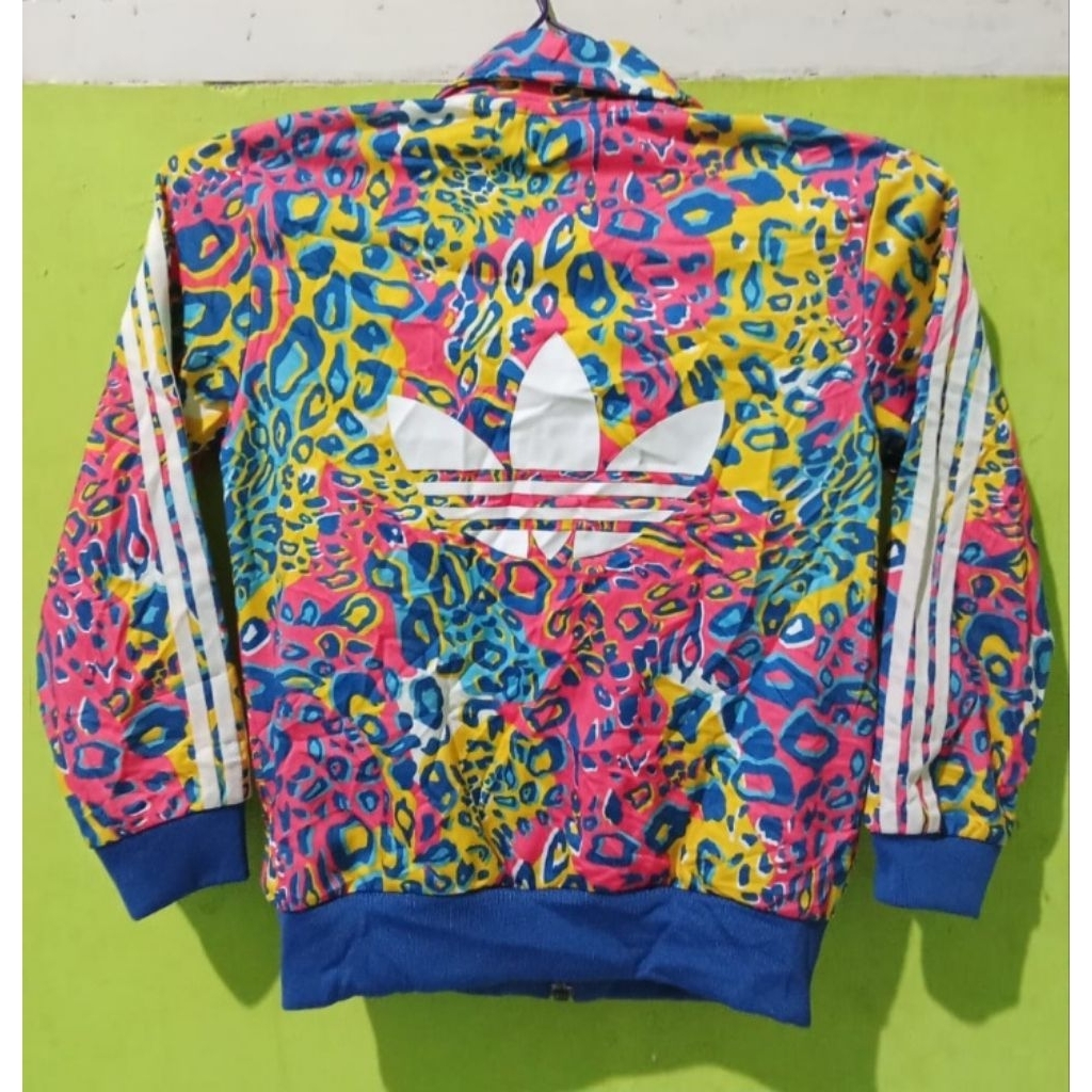 adidas trefoil original