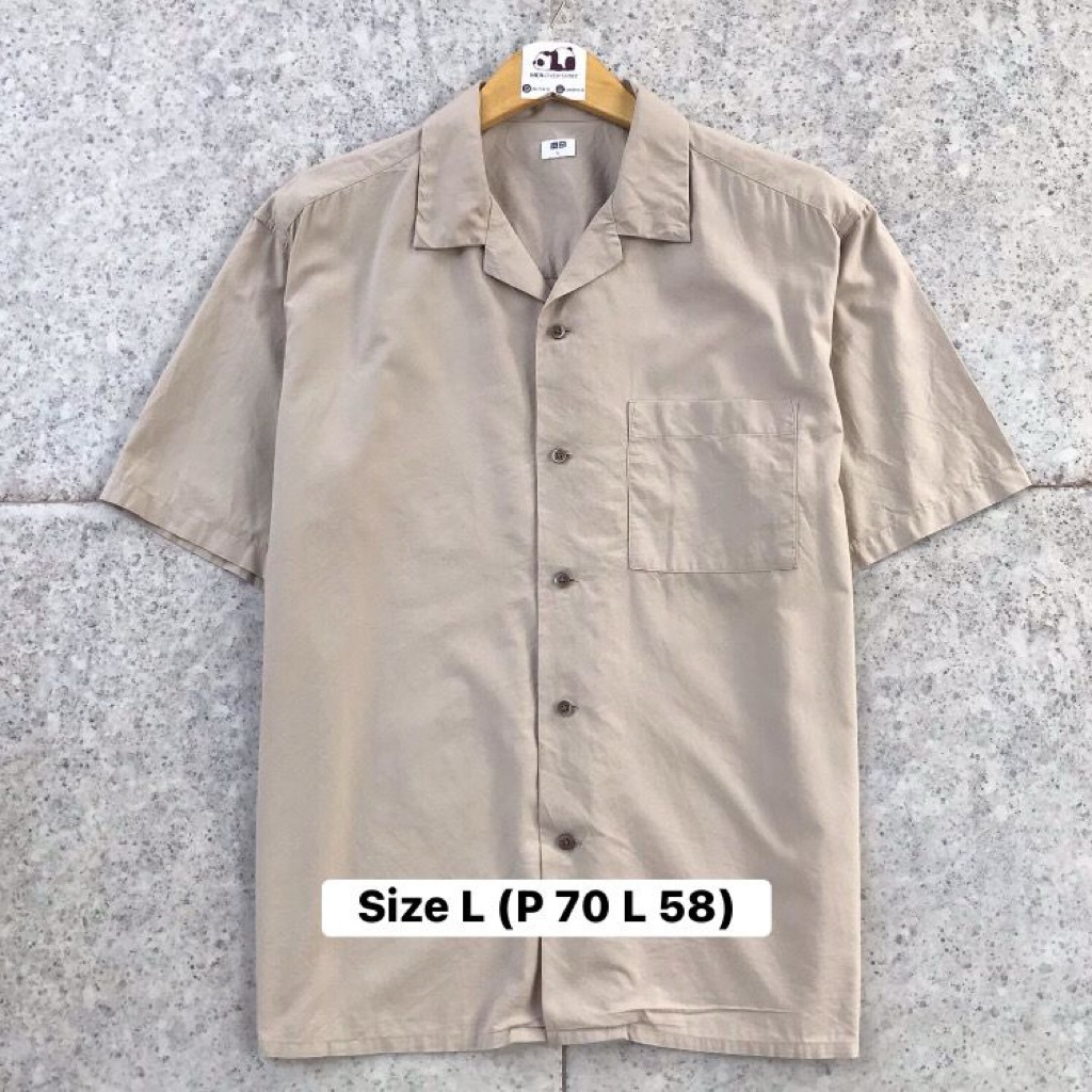 Kemeja Open Collar Uniqlo