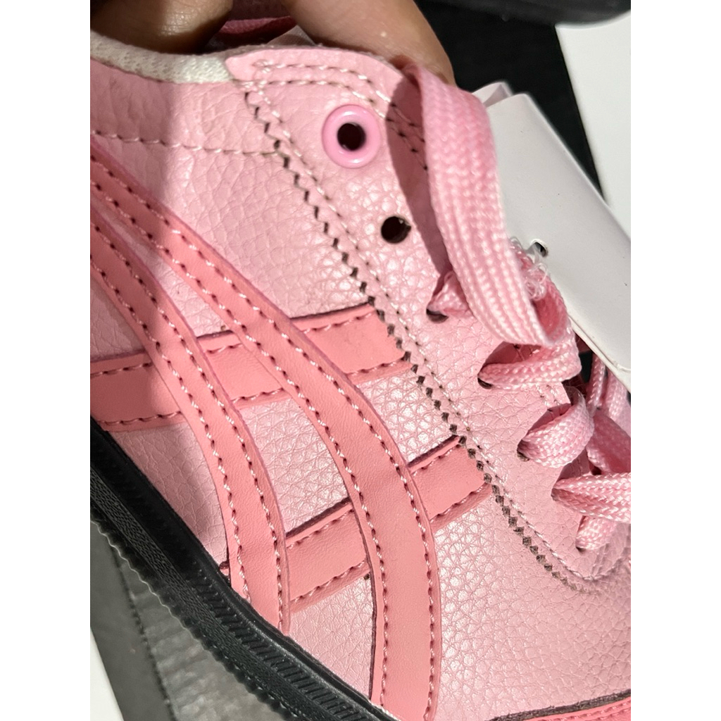 TOKUTEN ONITSUKA TIGER PINK