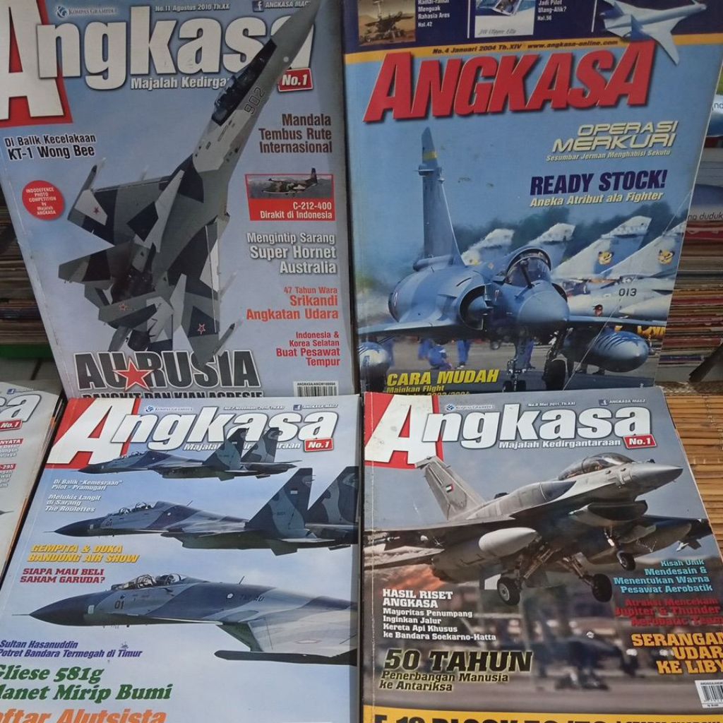 Majalah Angkasa / Banyak edisi / majalah COMMANDO / Bebas pilih [Bekas dipakai]