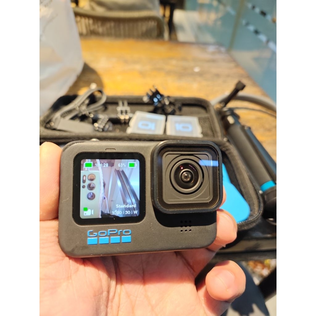 GoPro hero 11black 256GB full set battery 3pcs