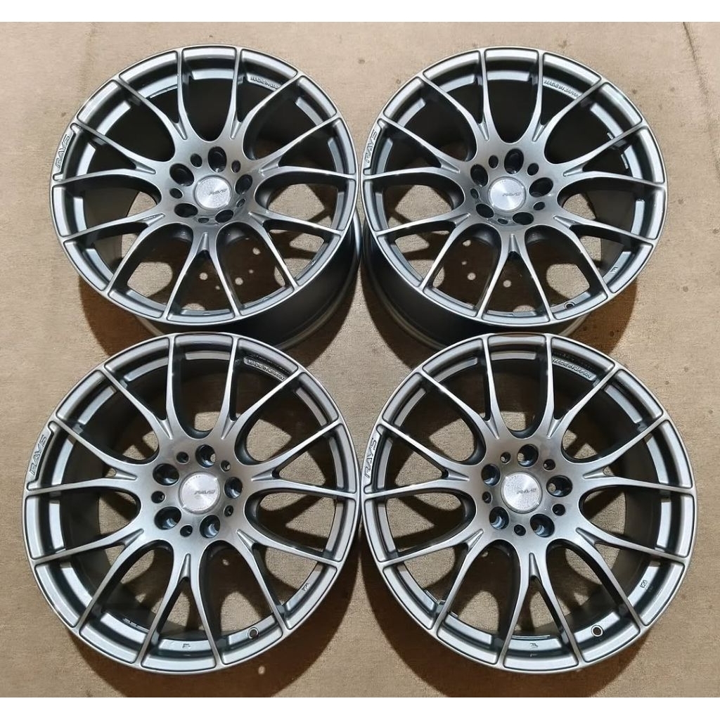 Velg mobil R18 x 8.5 pcd 5x114/112 offset38 original rays Homura2x7