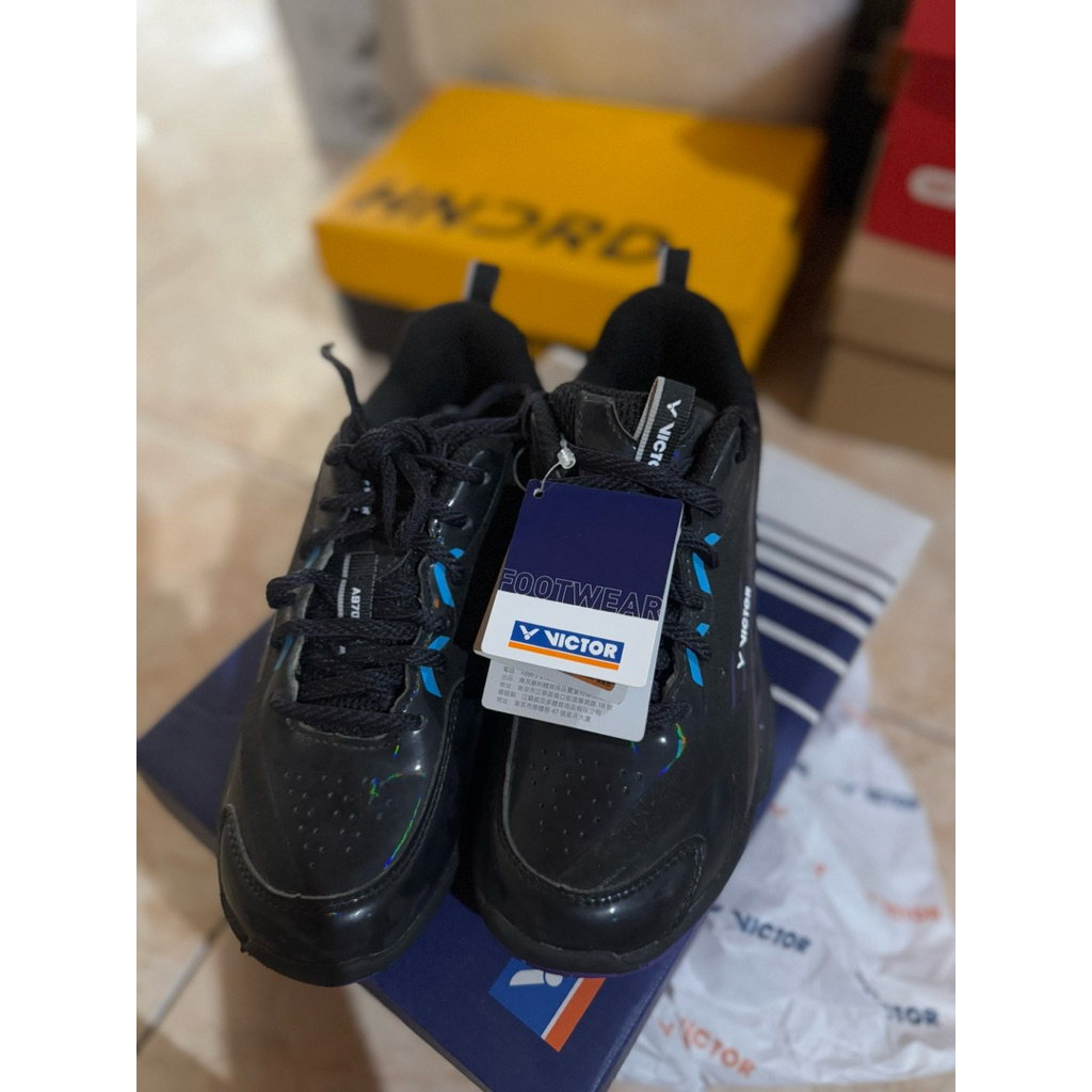Sepatu Badminton VICTOR Junior