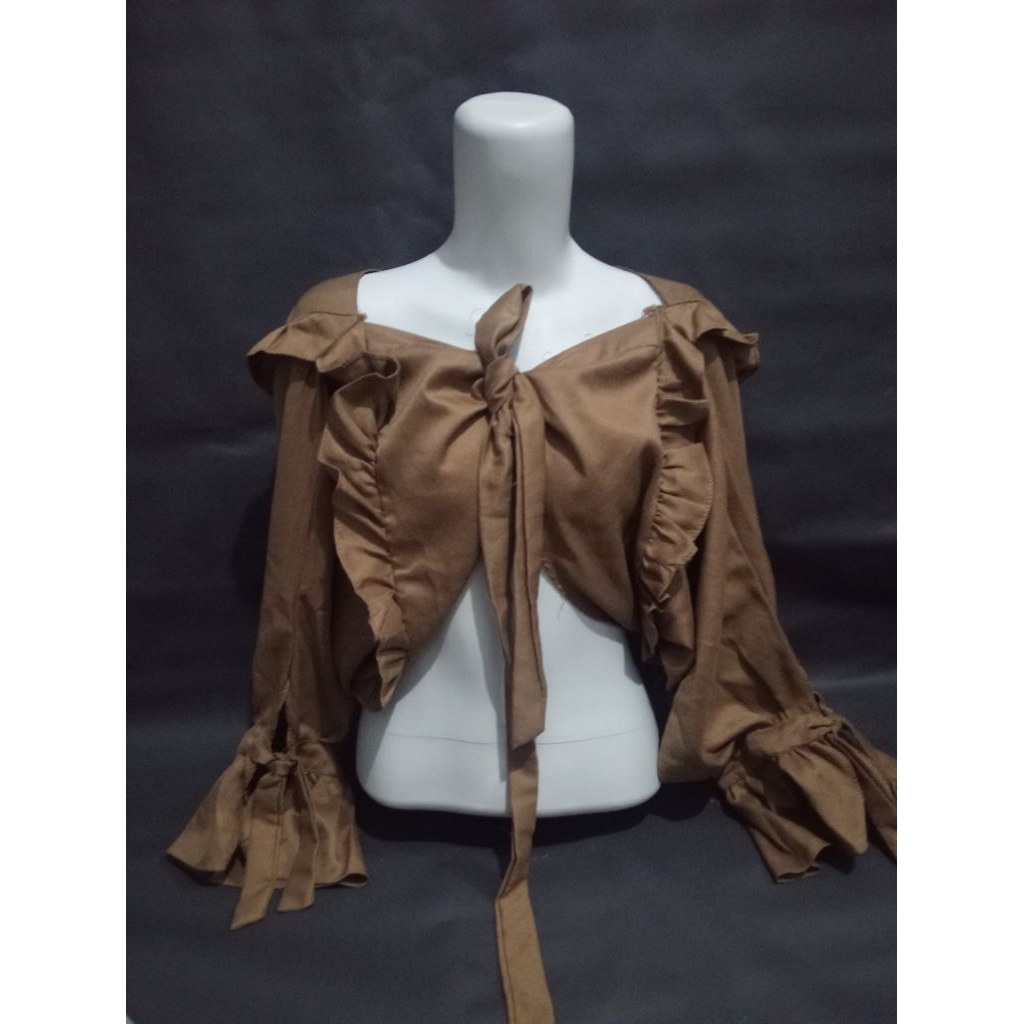 Outer Ruffle Crop top