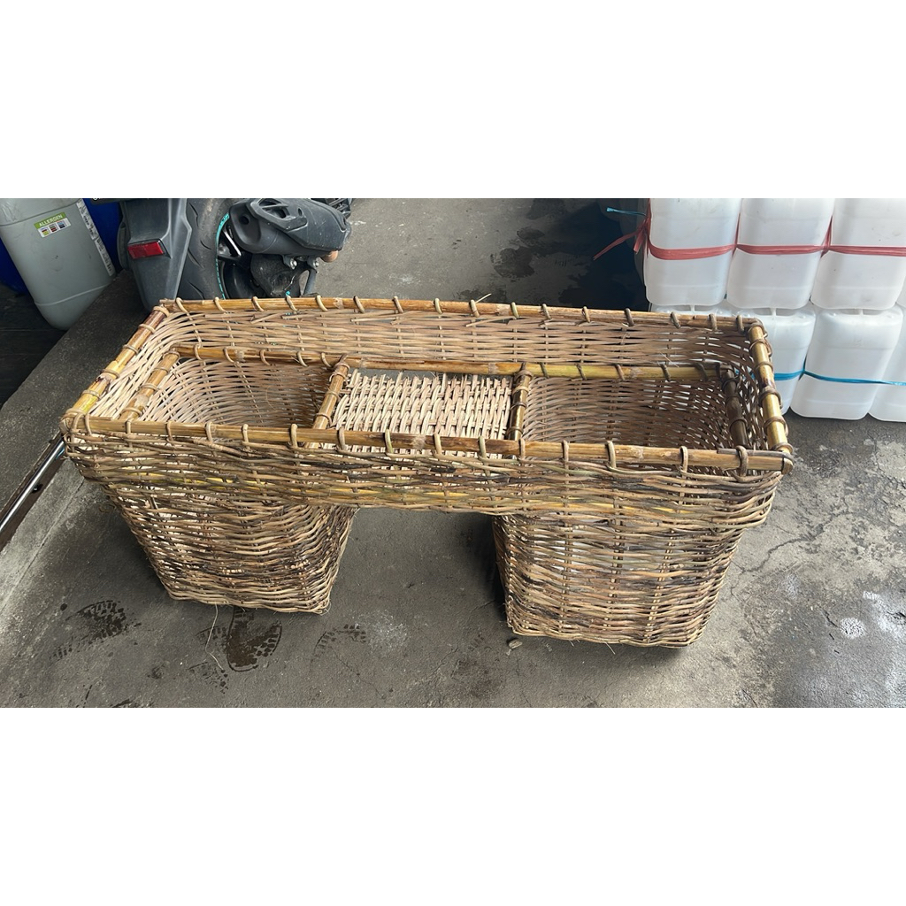 keranjang motor ROTAN ( kulit ) = orderan khusus