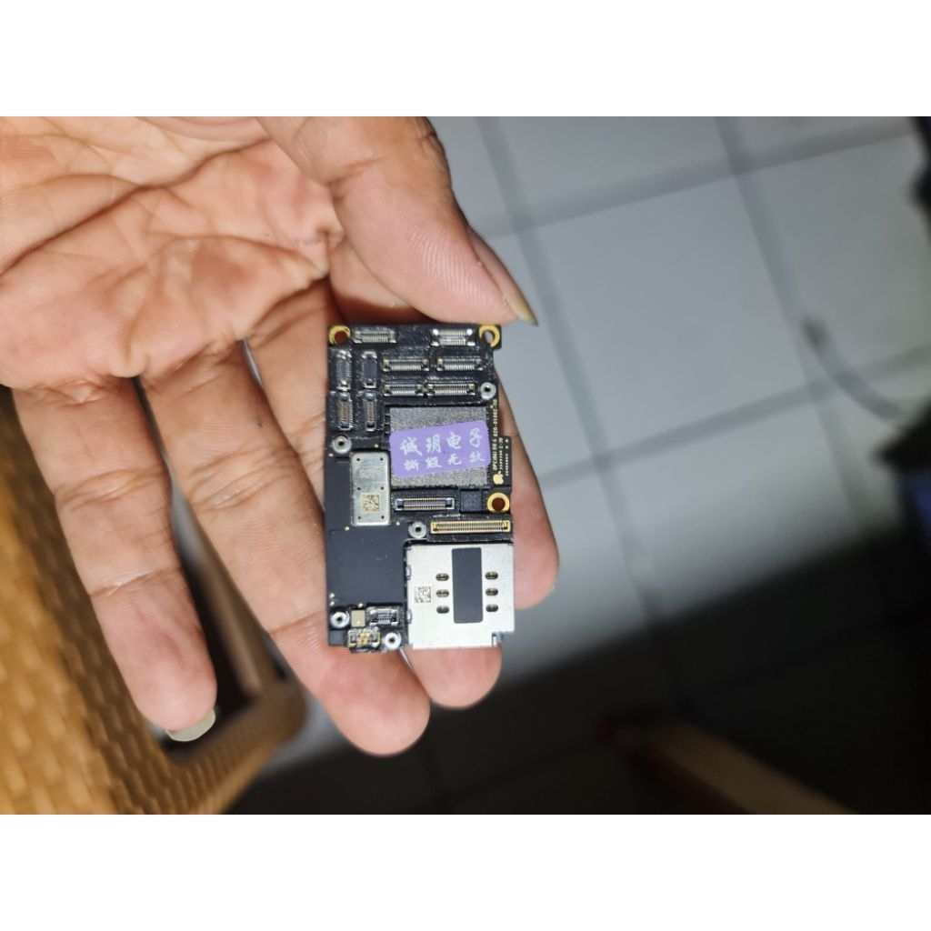 mesin iphone 11 promax 256 lock icloud