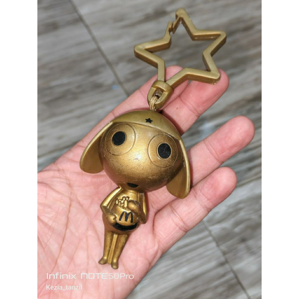 GANTUNGAN KUNCI KEYCHAIN KEYRING SERSAN KERORO GOLD EMAS GANTUNGANKUNCI RARE LANGKA MCDONALDS MCDONA