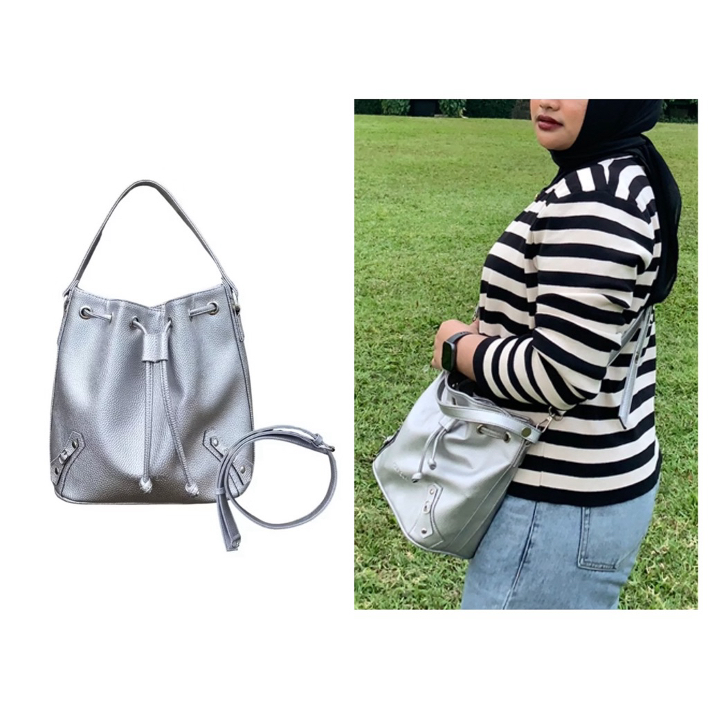 SILVER BUCKET BAG - MAIM*UN (NEGOTIABLE)