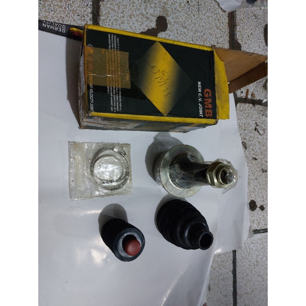 kokel as roda / cv joint luar ertiga manual ( kanan )