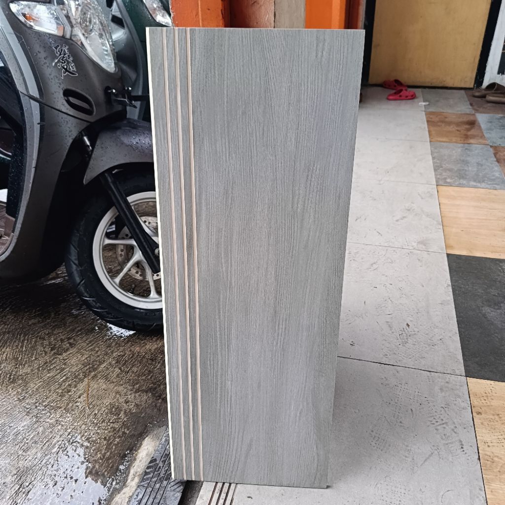 Granit tangga 30x70 20x70 30x80 20x80 motif kayu Palermo grey