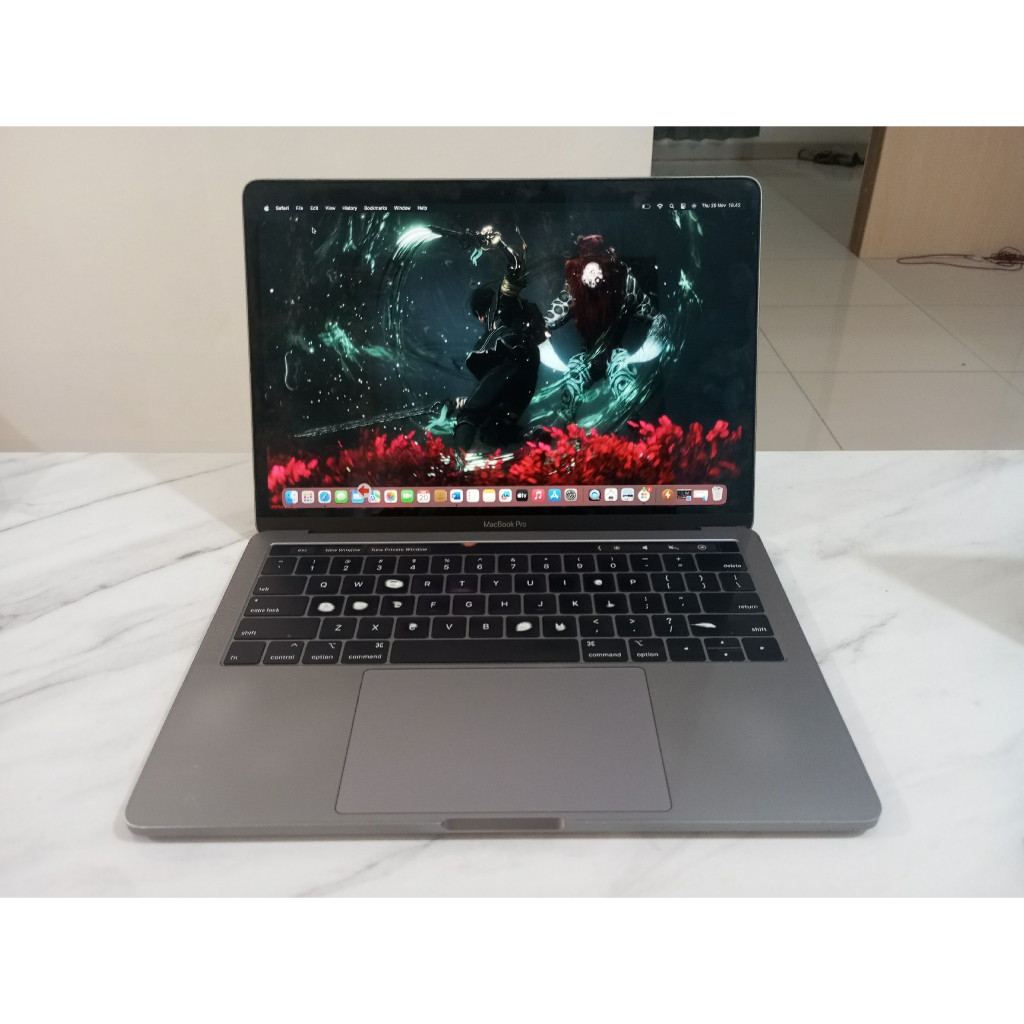 Macbook Pro Retina 13 inch 2018 i7 16GB SSD 512GB