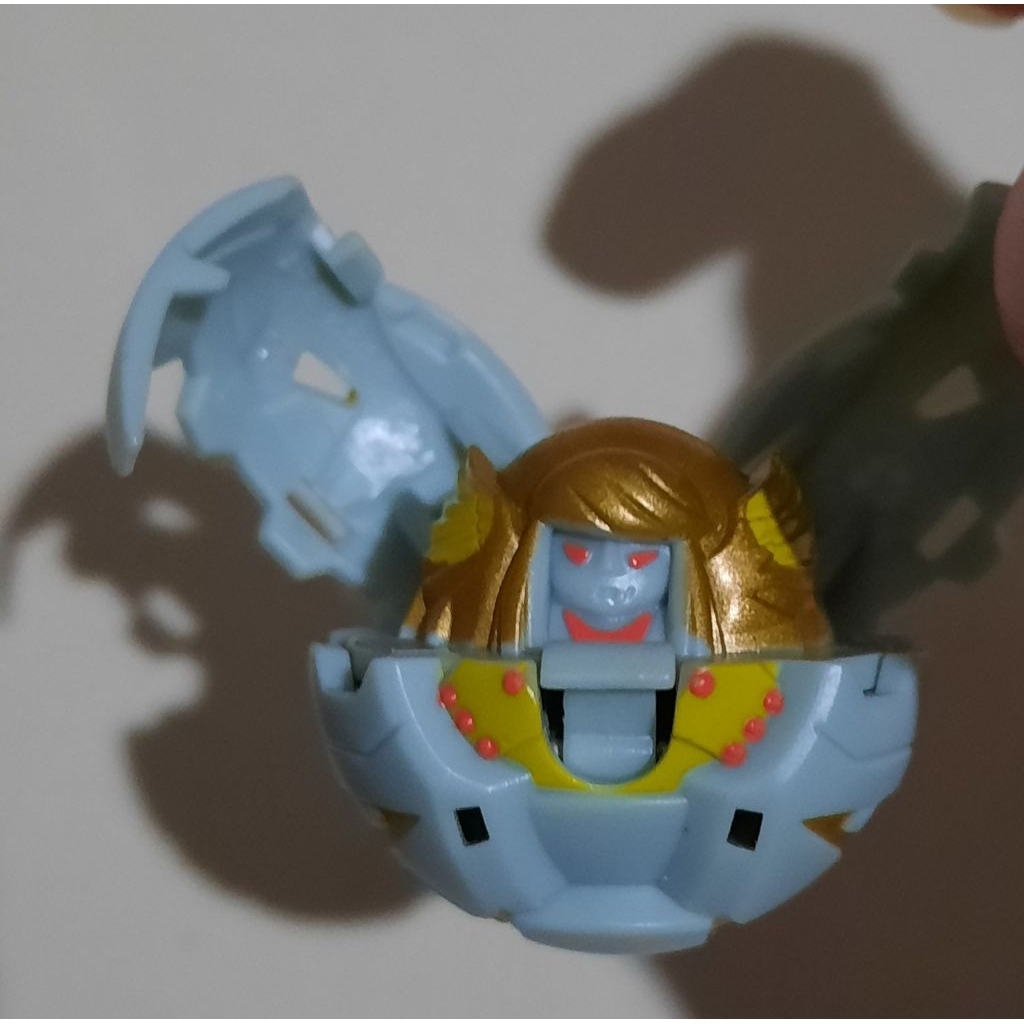 Bakugan Harpus Haos spin master