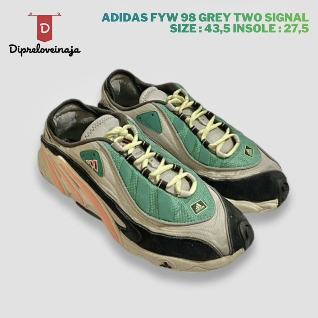 ADIDAS FYW 98 GREY TWO SIGNAL PRELOVED