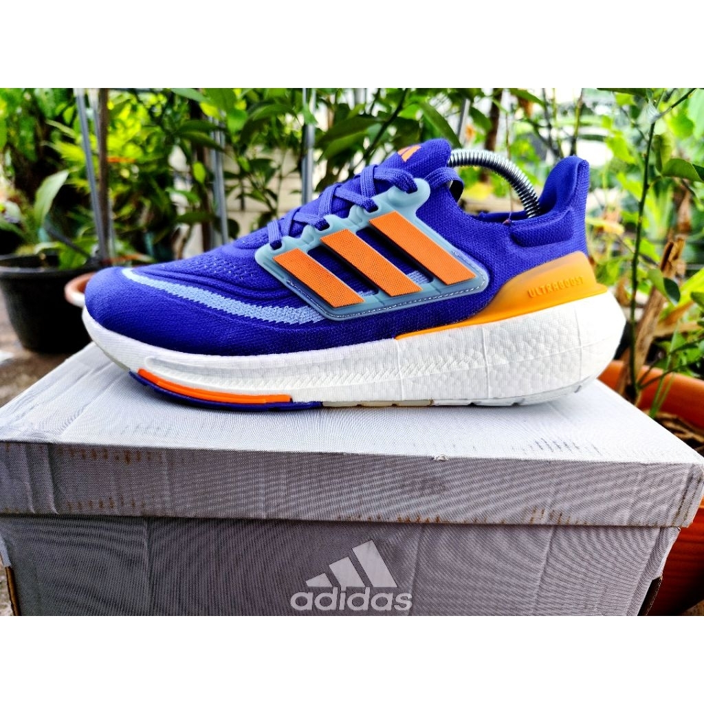 SEPATU RUNNING ADIDAS ULTRABOOST 23