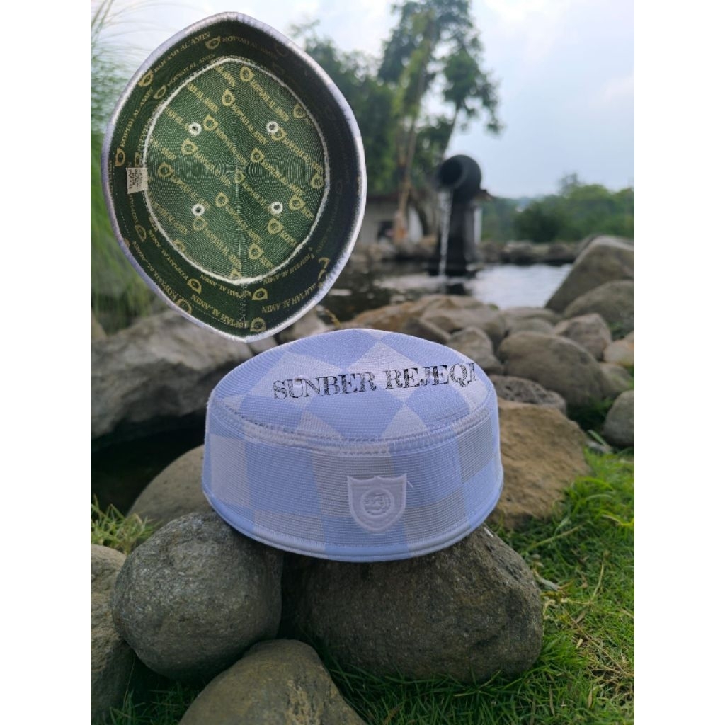 peci malaysia A5 Al amin  anak paud TPQ  umur 1 dan 4 tahunPeci Malaysia putih Anak TPQ Logo QIROATI