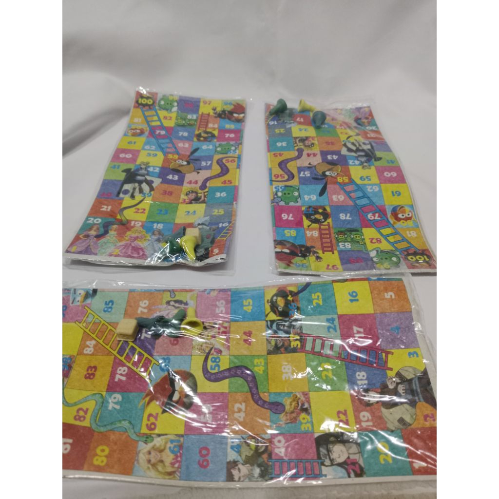 mainan ular tangga besar