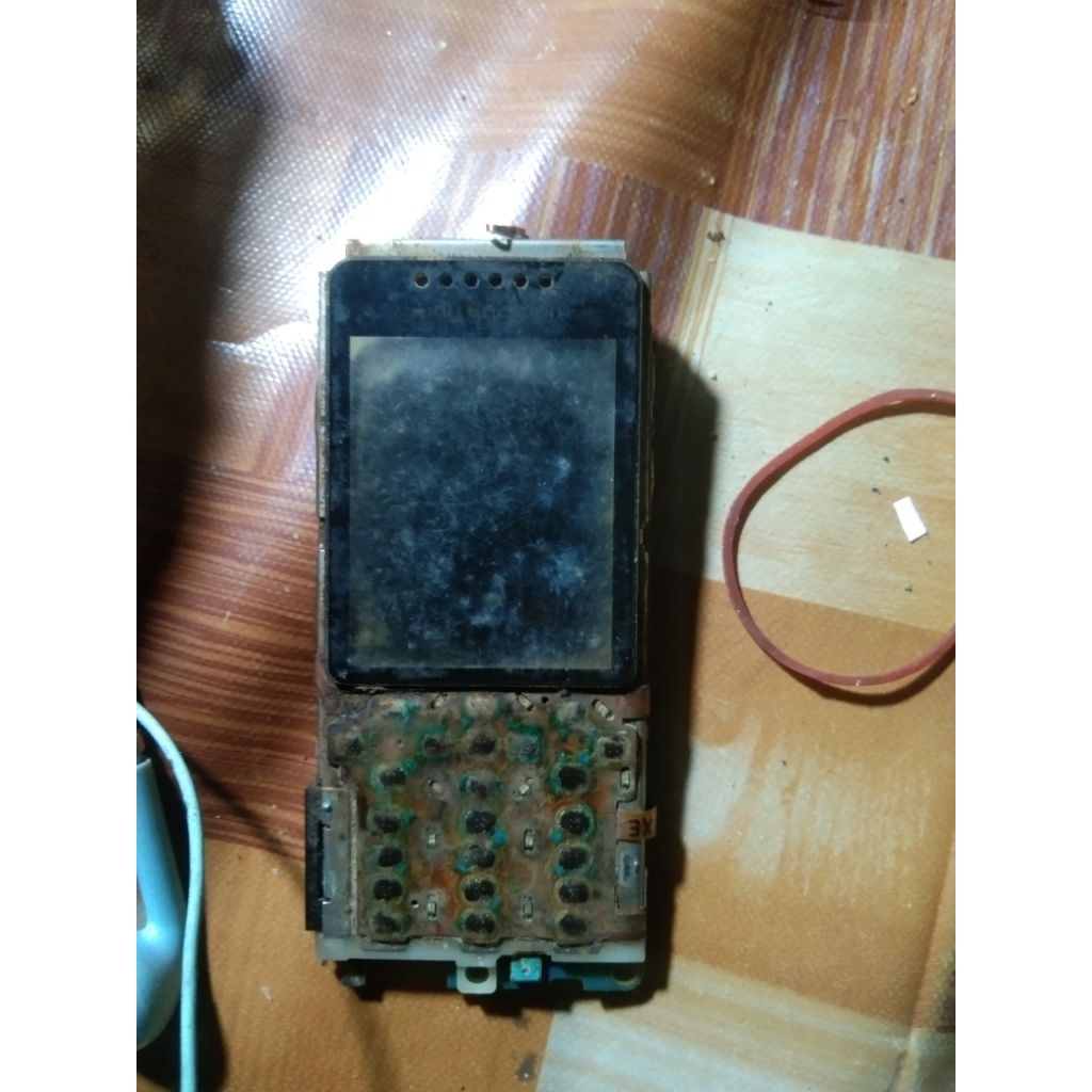 Pcb hp  berkendala/rusak