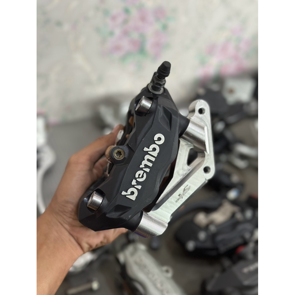 caliper brembo m432 original copotan moge set breket pnp ninja R300/RR320