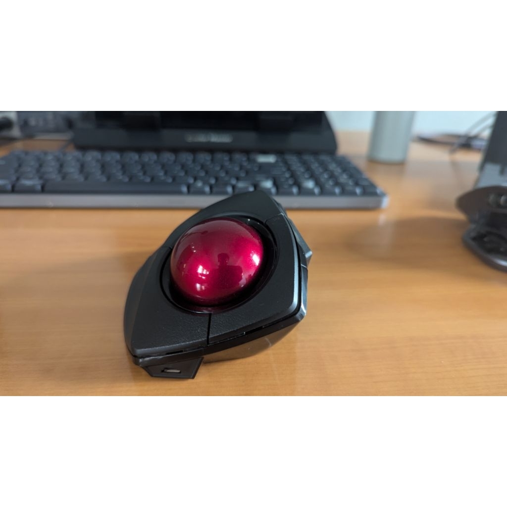 ELECOM DEFT PRO TRACKBALL MOUSE