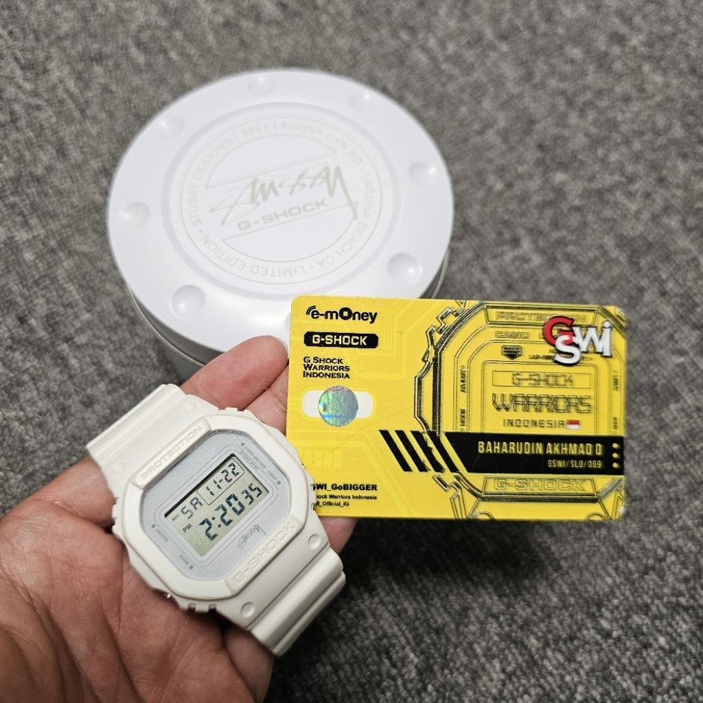 Stussy x G-shock dw5600vt