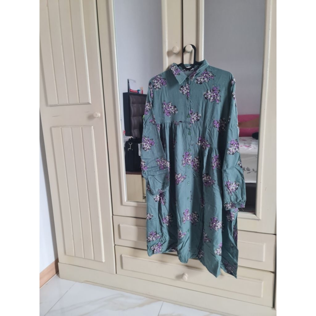 PRELOVED BAJU MAHARA Tunik ijo botol