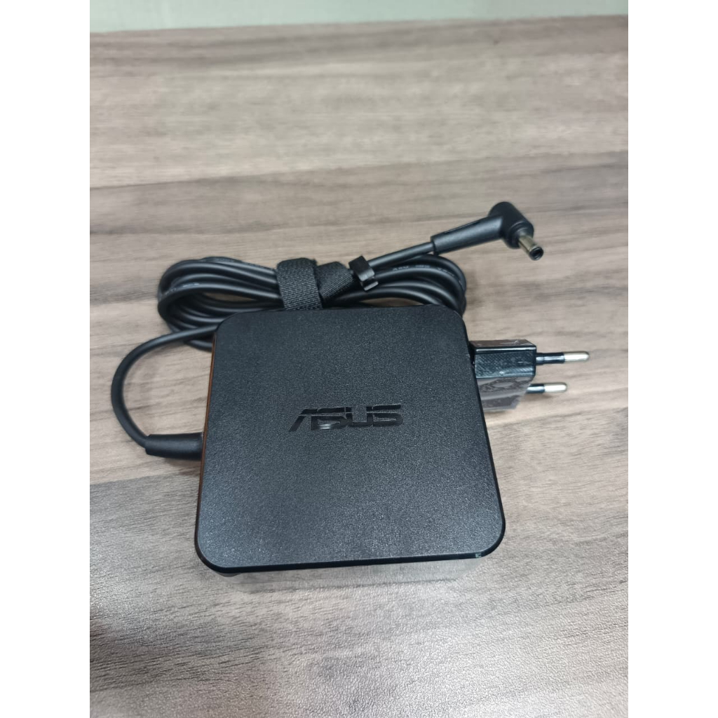 Adaptor Asus Vivobook 14 A1404VA - I5 1335U ( GEN 13 ) 19V 3.42A 65watt