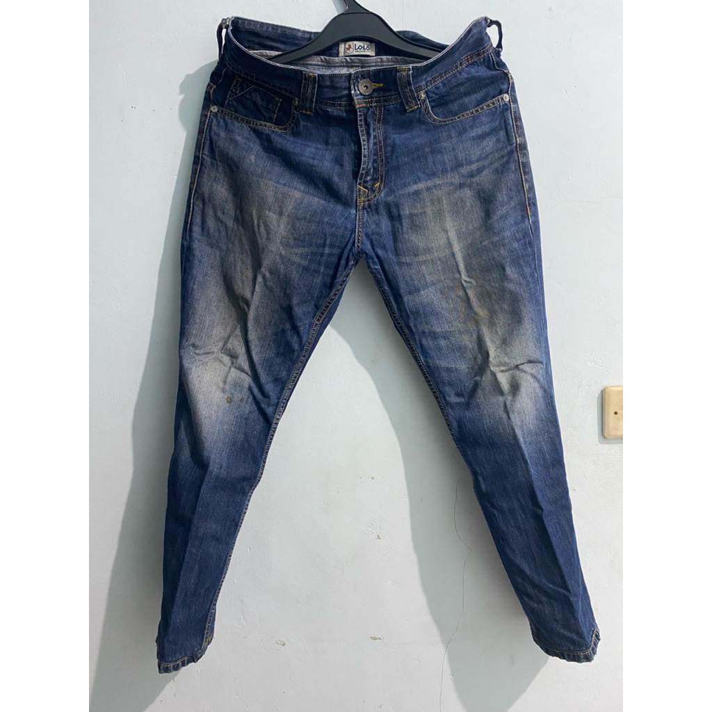 Preloved Celana Jeans Pria Merk Lois Original. (minus resleting)