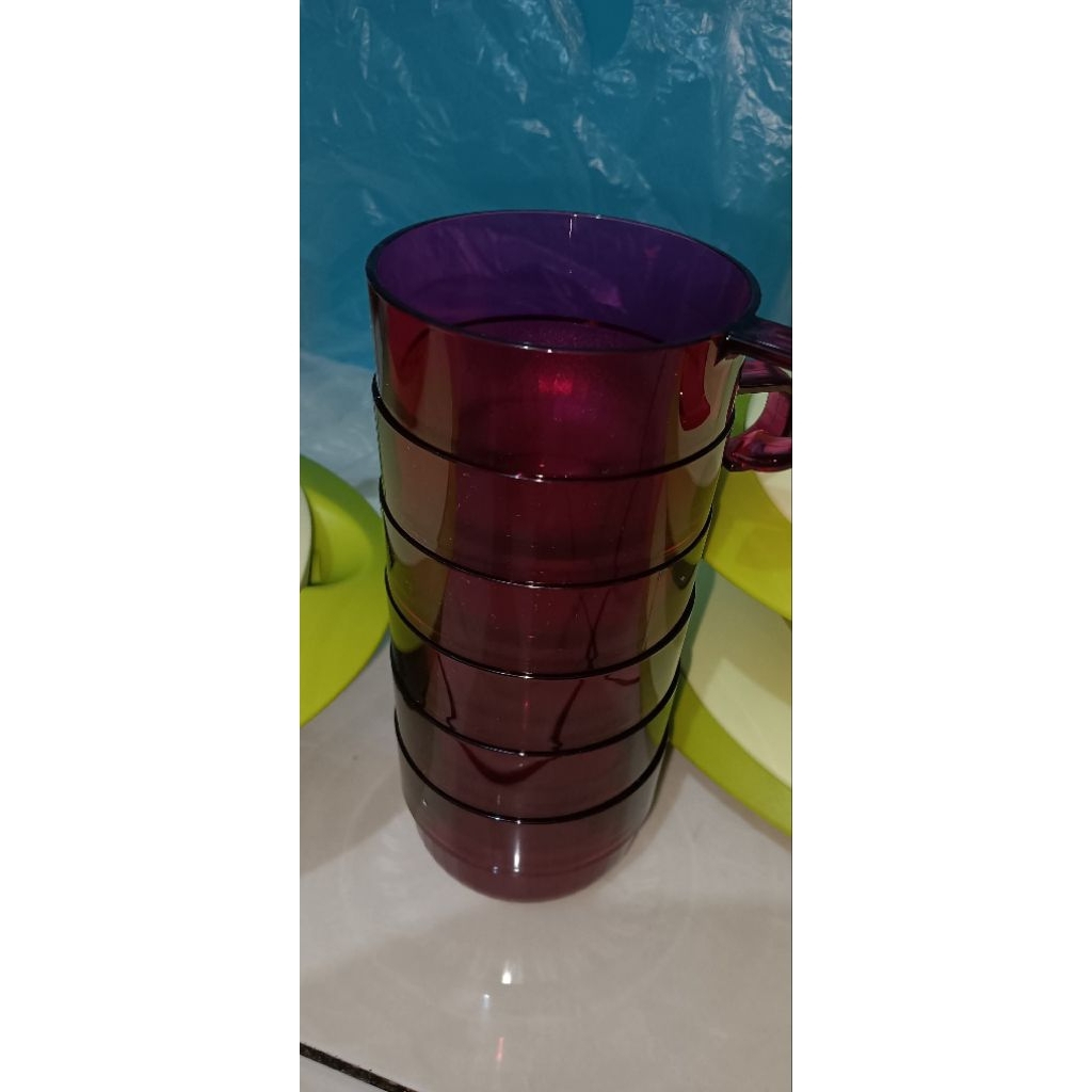 Gelas WTC merah kemaroonan Tupperware ORI dan New