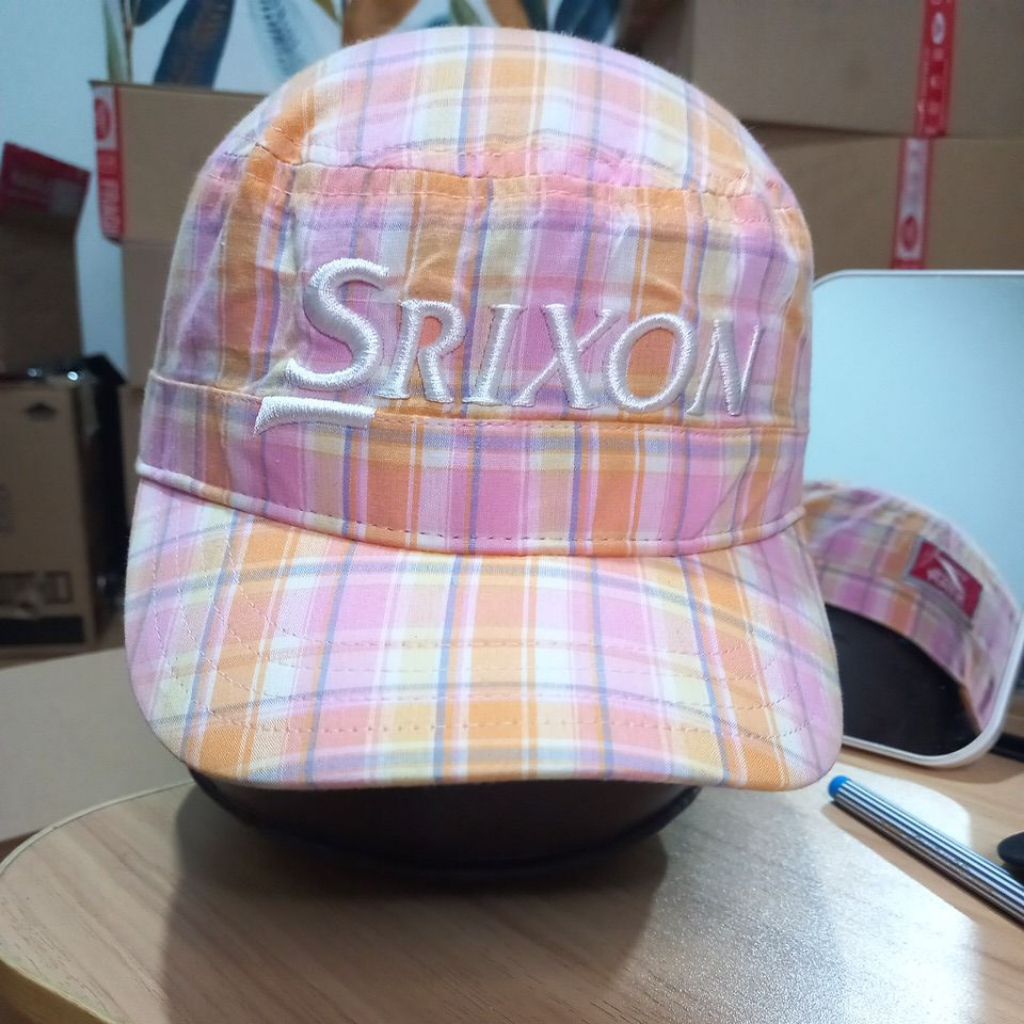 Topi Srixon Model Setelan