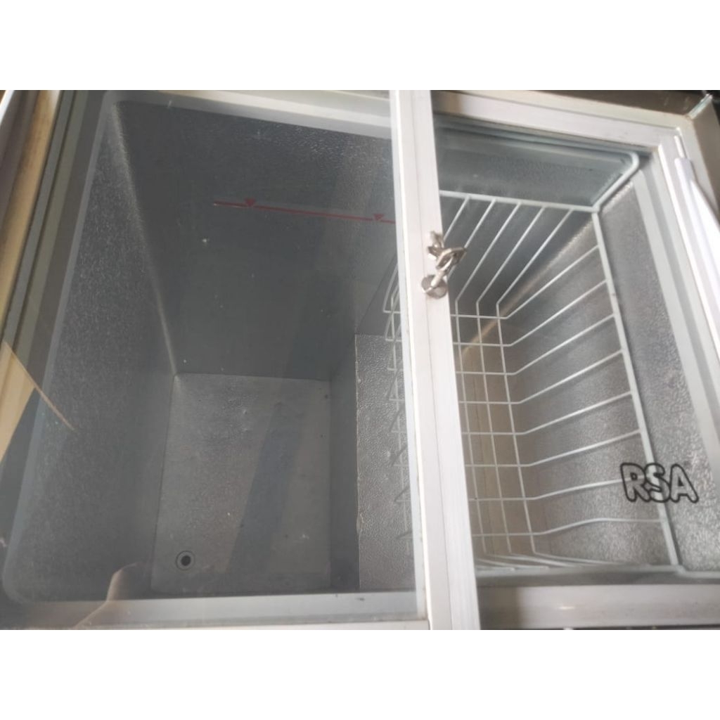 freezer box sleding 100liter merk RSA second