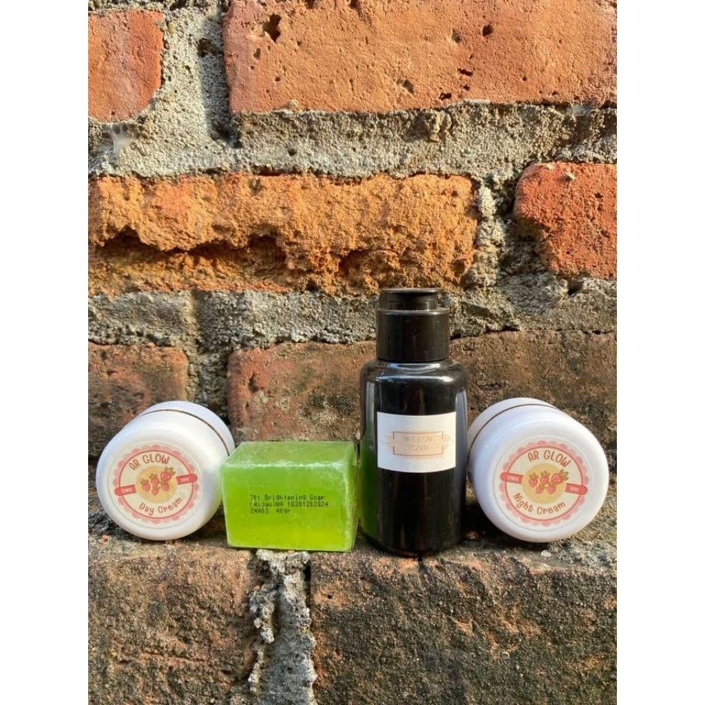 AR GLOW WHITENING SKINCARE