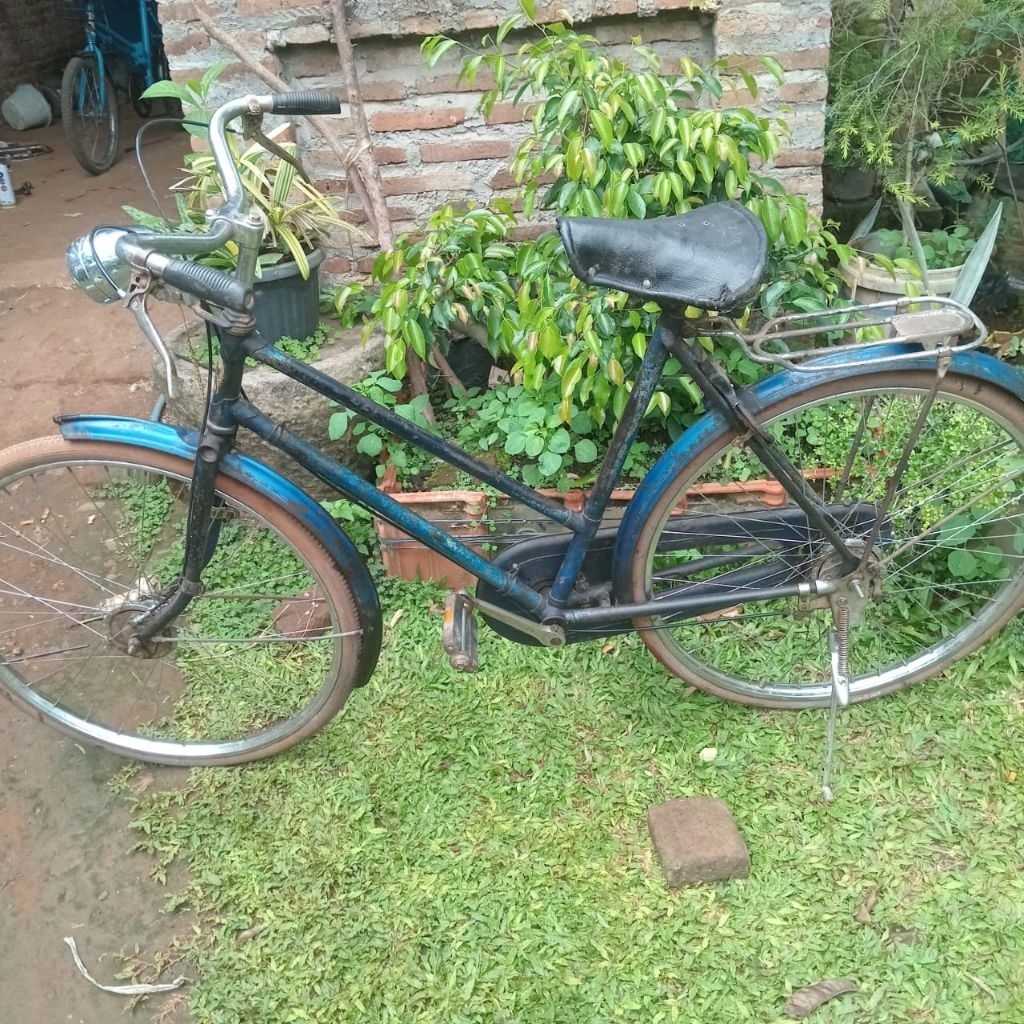 SEPEDA JENGKI, SEPEDA LAWAS, SEPEDA TUA, SEPEDA ANTIK