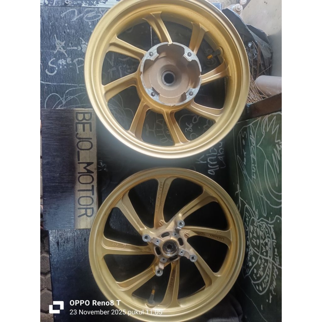 velg pcx 150 abs original copotan