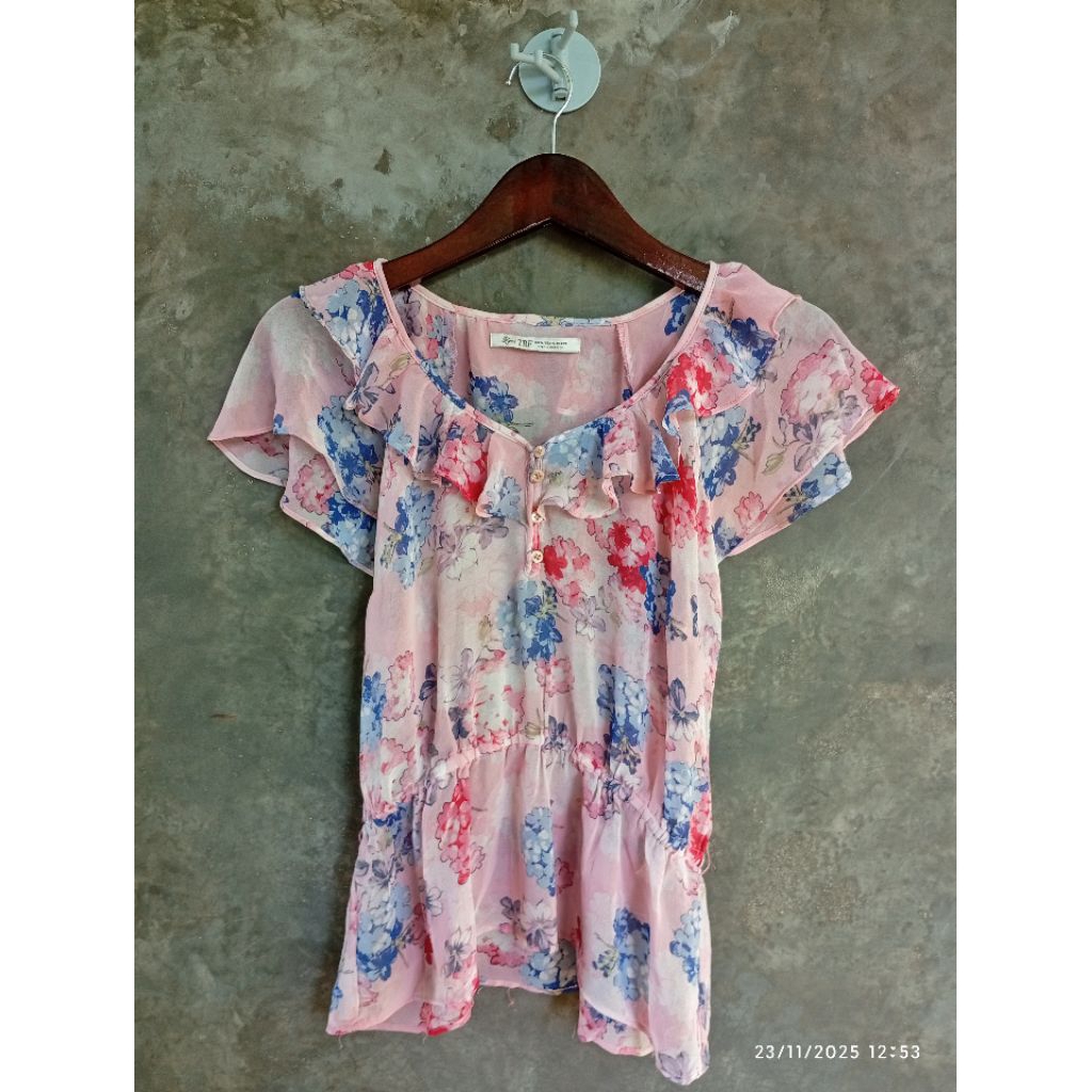 Prelove atasan wanita bunga