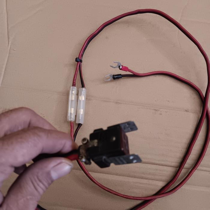 asli original kabel dc cord 80c radio hf yaesu ft80c, ft747, ft180A, ft707 dan sejenisnya. kabel 2.5