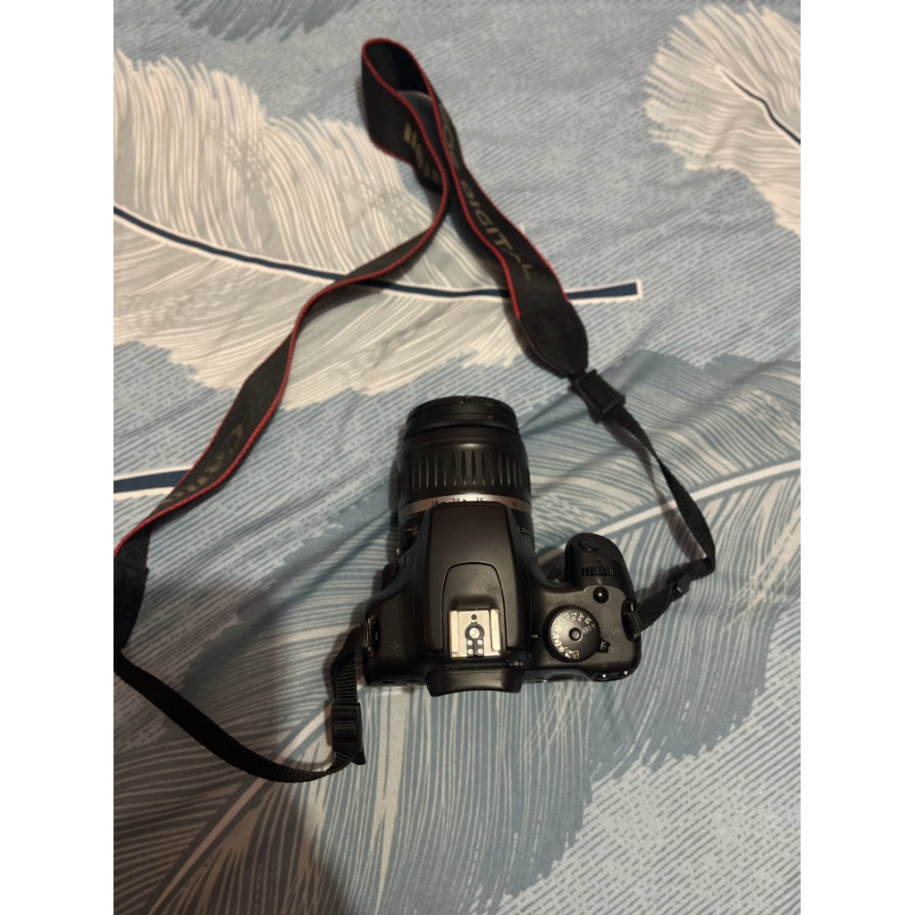 Kamera DSLR Canon 1000D