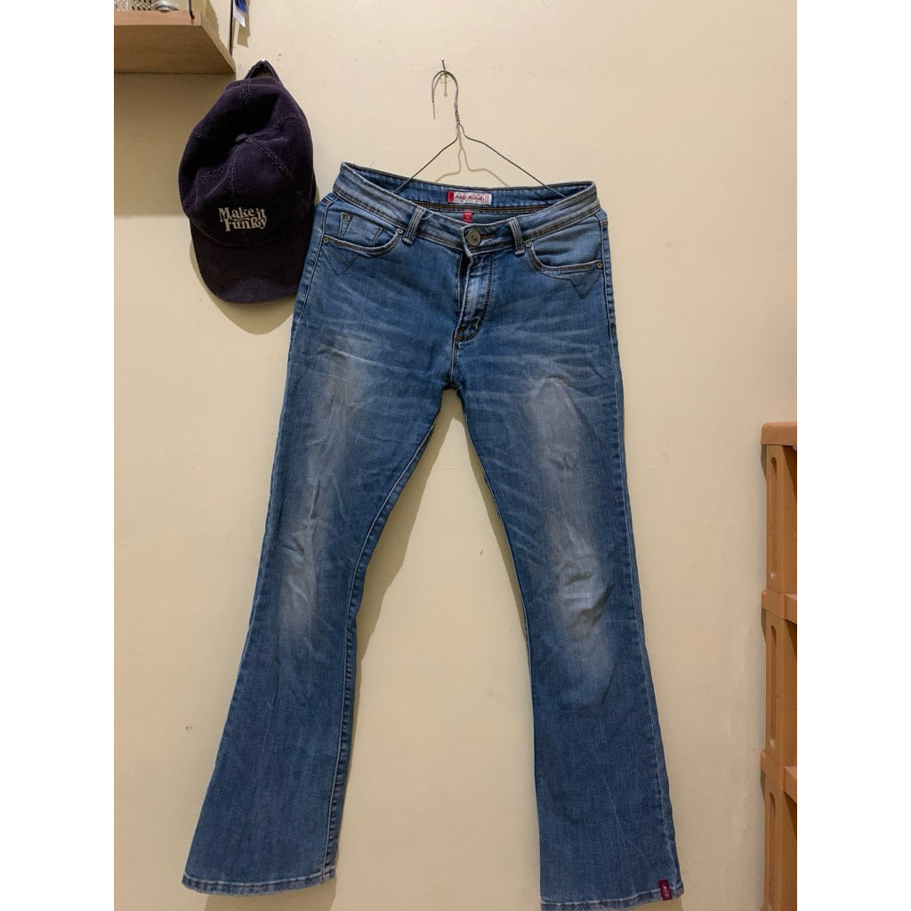 AKO JEANS